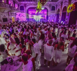 Foto: © szene1.at 10-Jahres Weisses Fest Linz