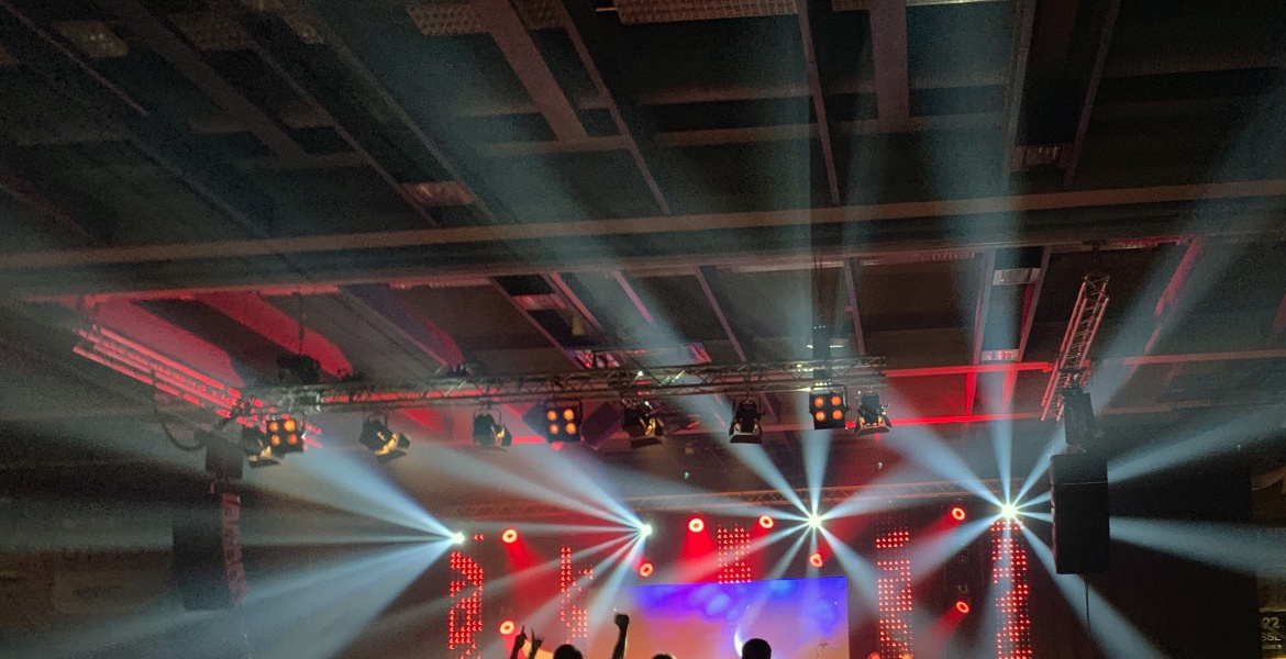 Nik P. mit M3 Eventtechnik in Gmunden